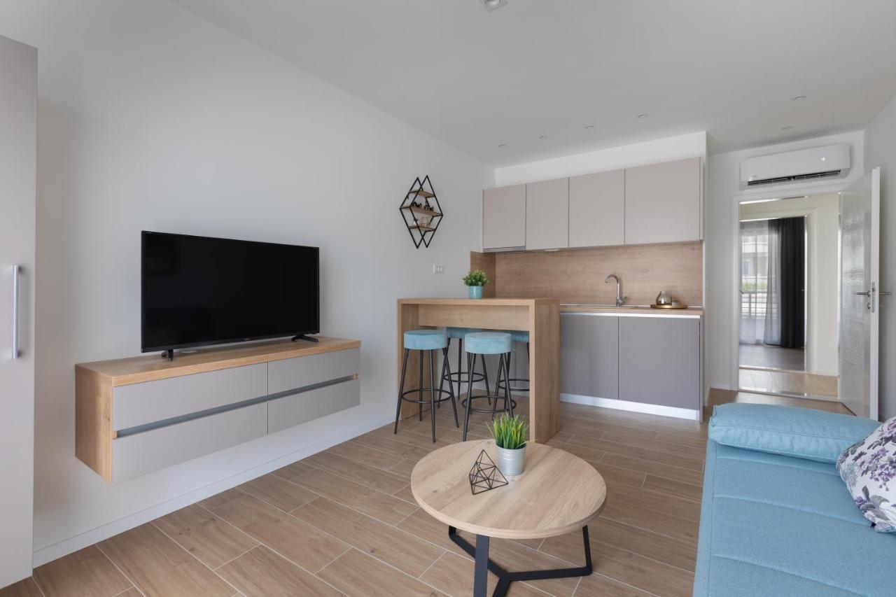 Ivmalu Apartments Tučepi Esterno foto
