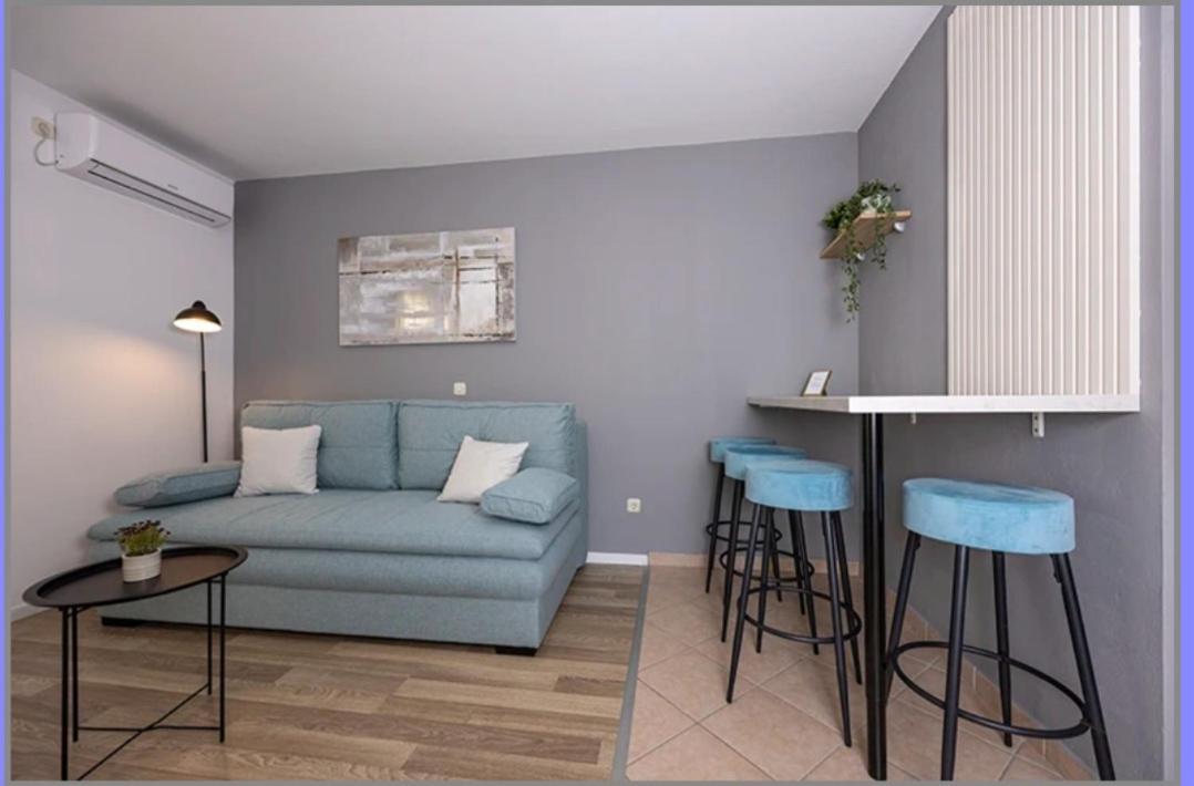 Ivmalu Apartments Tučepi Esterno foto