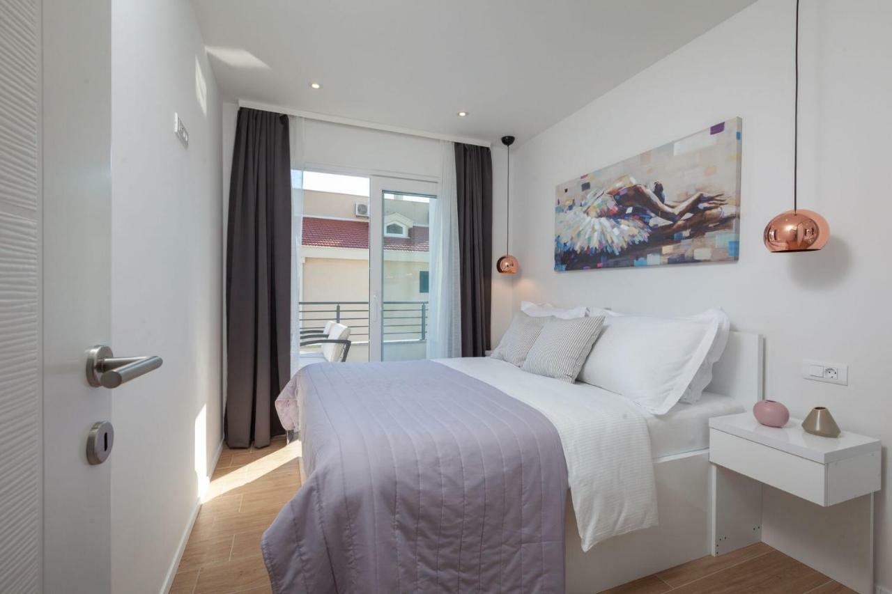 Ivmalu Apartments Tučepi Esterno foto