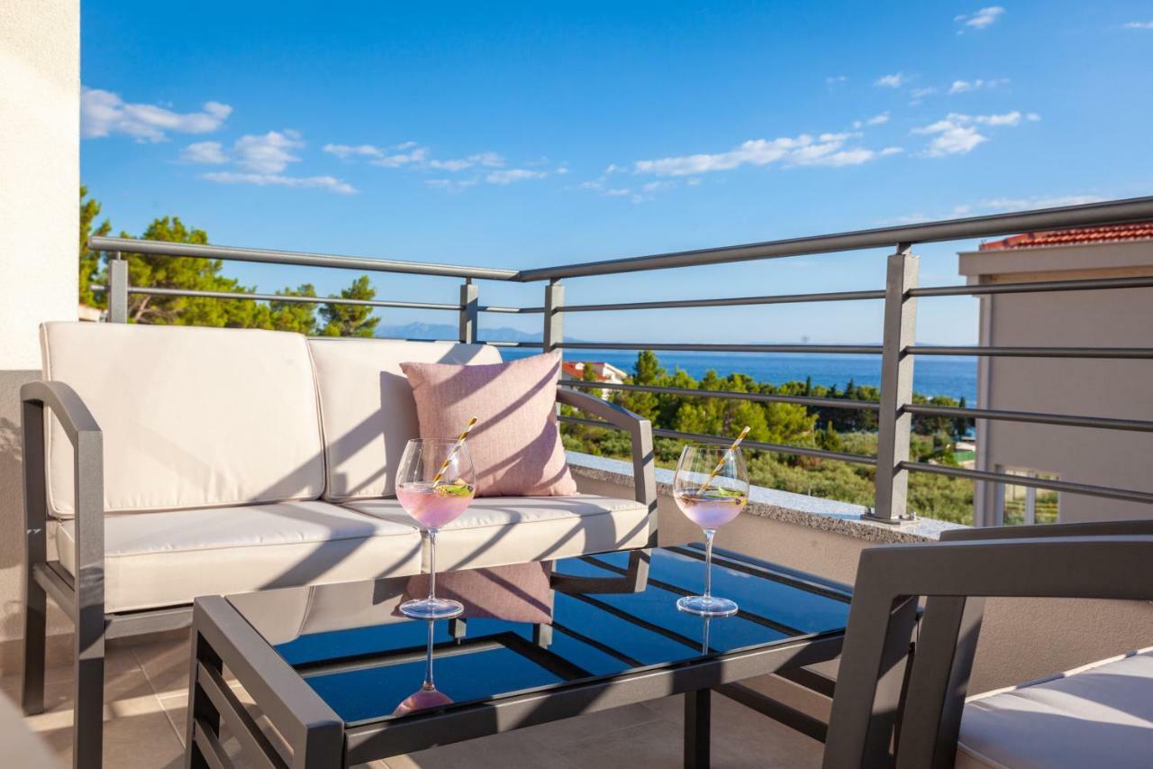 Ivmalu Apartments Tučepi Esterno foto